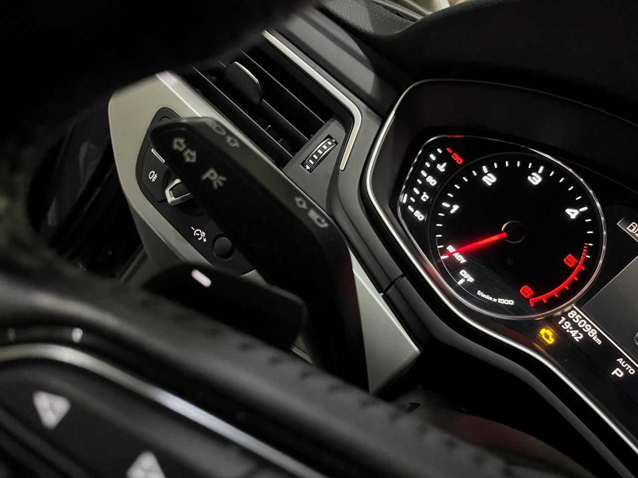 Audi A4 40 TDI S tronic Business