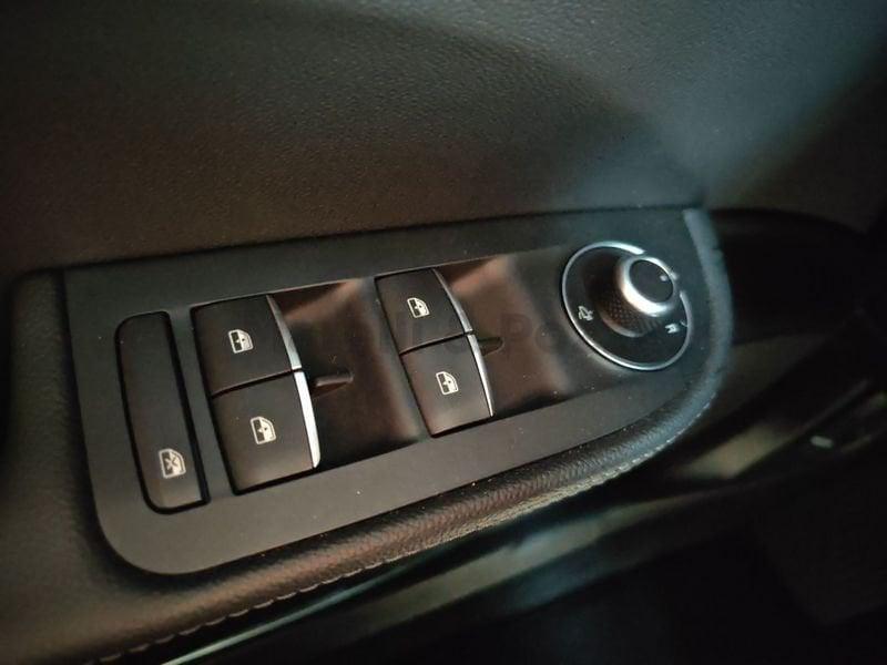 Alfa Romeo Giulia Giulia 2.2 Turbodiesel 210 CV AT8 AWD Q4 Veloce