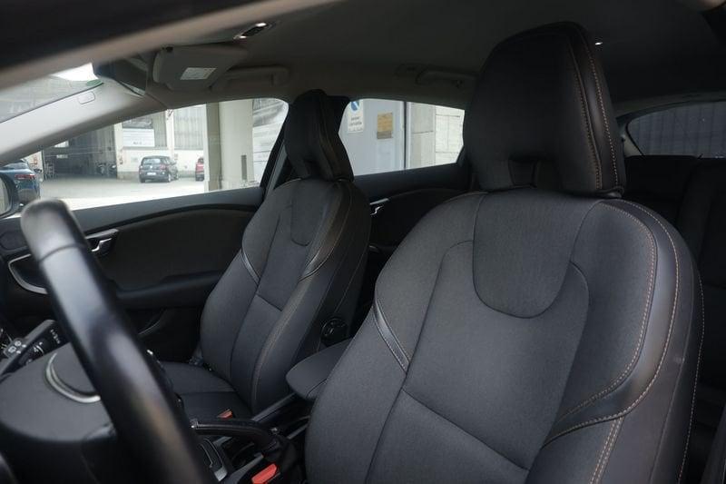 Volvo V40 Cross Country Volvo V40 Cross Country 2.0 d2 Business Plus geartronic my19 Unicoproprietario
