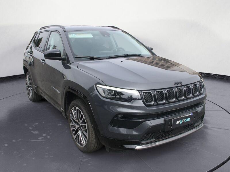 Jeep Compass e-Hybrid 1.5 Turbo MHEV T4 96kW Summit DDCT