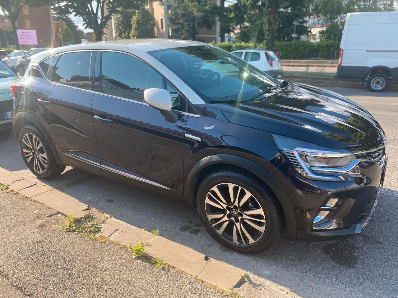 Renault Captur TCe 130 CV EDC FAP Initiale Paris km 21000 automatica