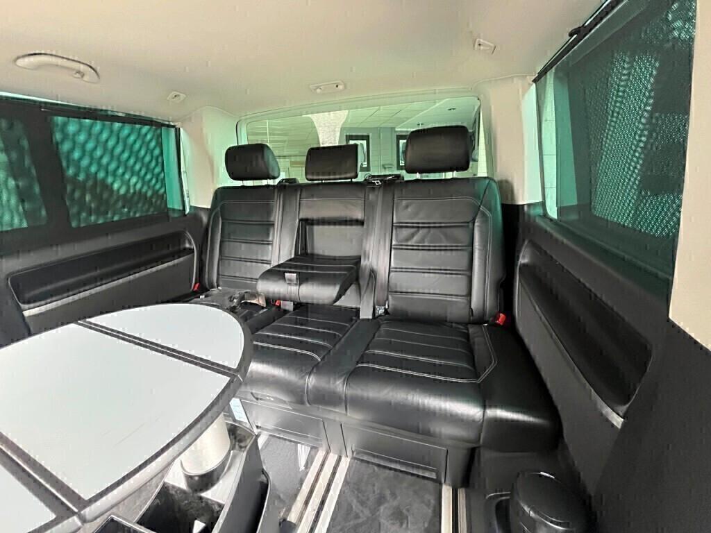 Volkswagen Multivan 2.0TDI T6.1 Highline 150cv dsg 7p Promo