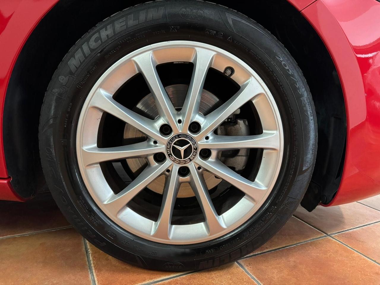 MERCEDES CLASSE A 180 2019 1.3 BENZINA