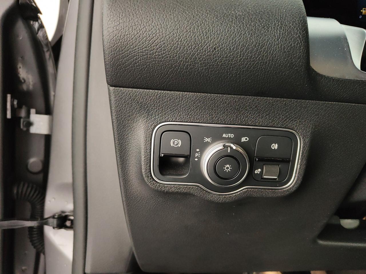 Mercedes-benz GLB 180 d Automatic Business