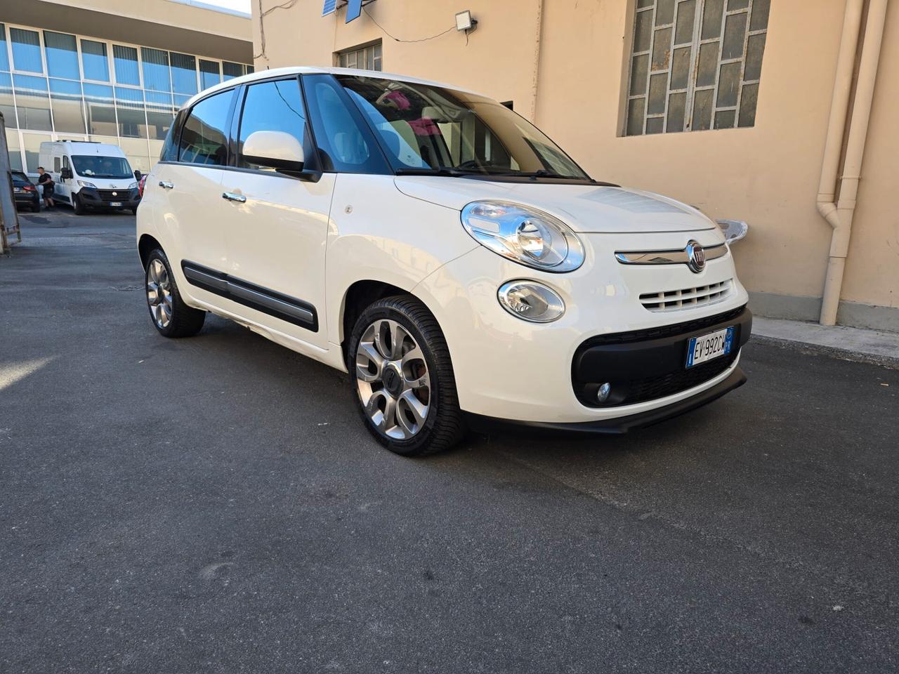 Fiat 500L 1.3 Multijet 85 CV Dualogic Lounge tetto panoramico cambio automatico