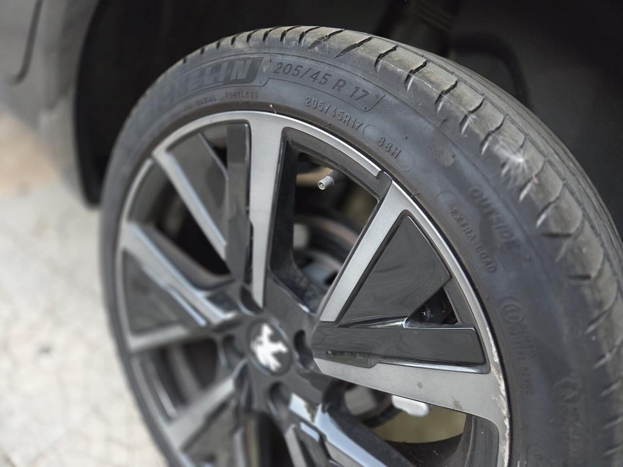 PEUGEOT 208 PURE TECH 100 S&S 5 PORTE GT Km 23.000