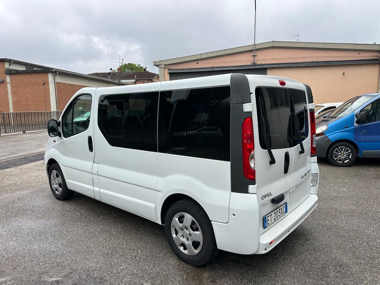 Opel Vivaro 2.0 CDTI Automatico 9 posti Finanziabile