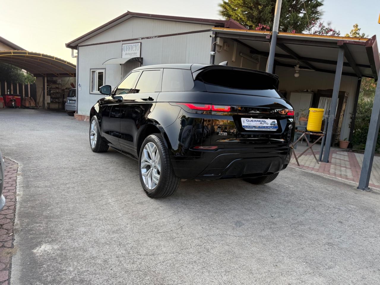 Land Rover Evoque 2.0 D150 CV R-Dynamic KM CERTIF.