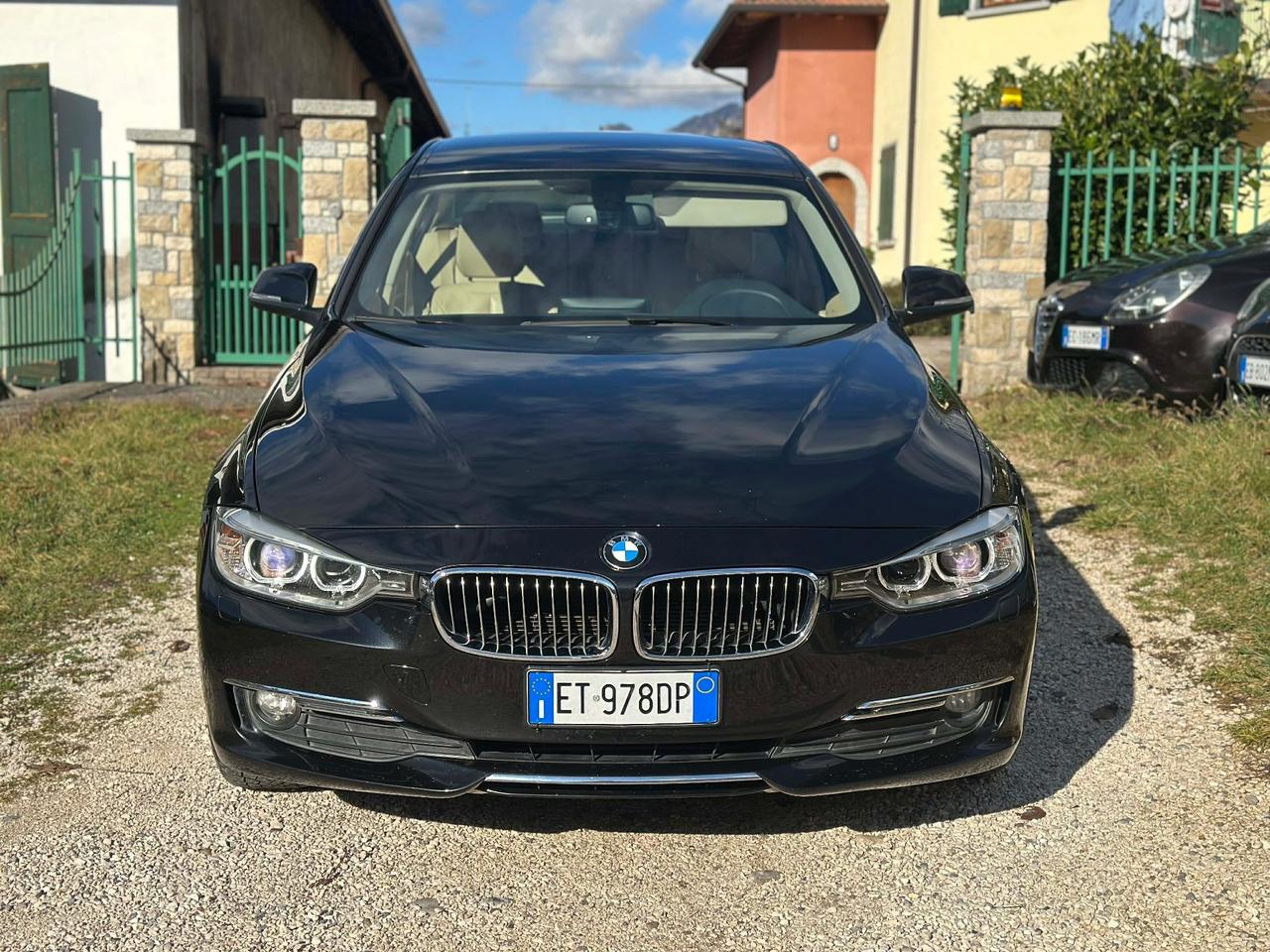 Bmw 320d xDRIVE LUXURY KMCERT UNICOPR KMCERT