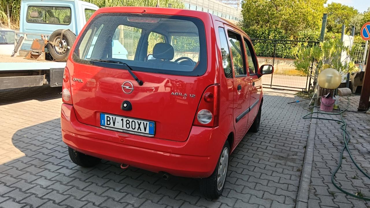 Opel Agila