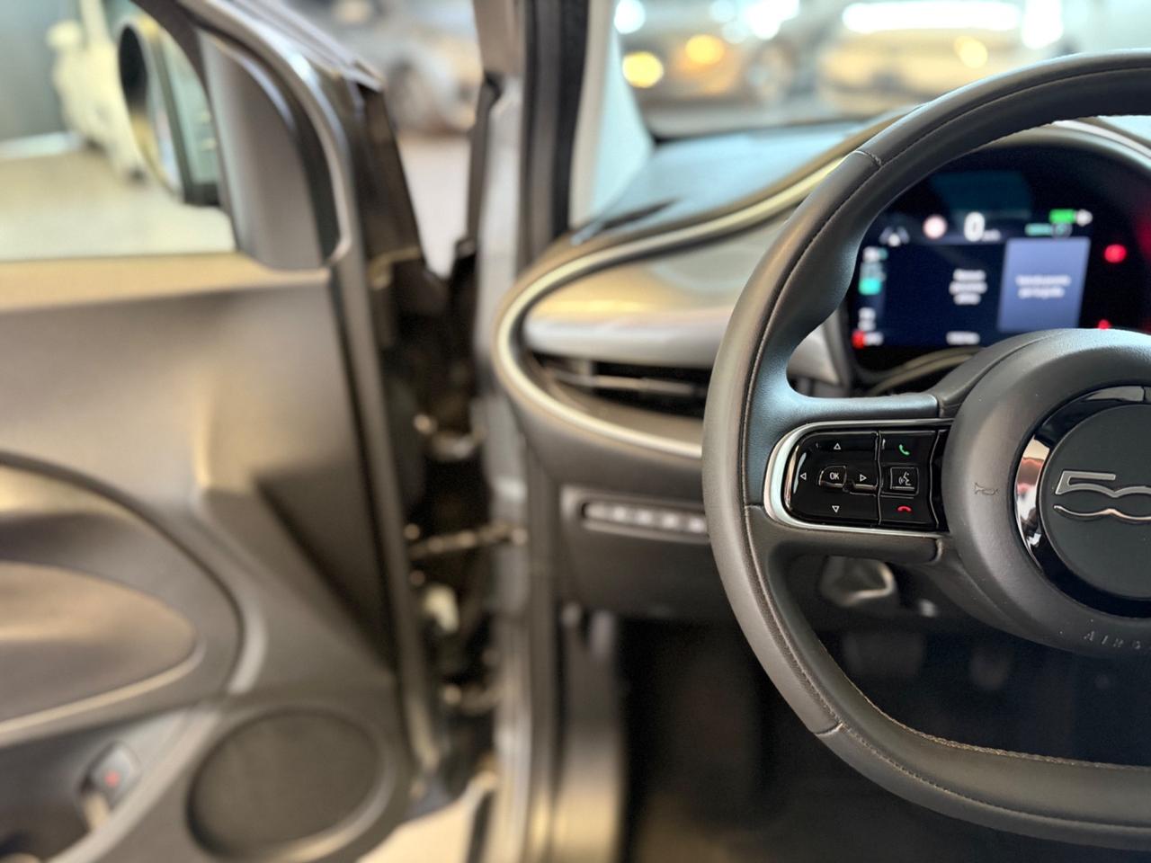 Fiat 500e Berlina 42 kWh La Prima NEOPATENTATI