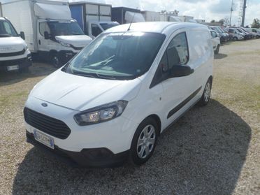 Ford Transit Courier furgone