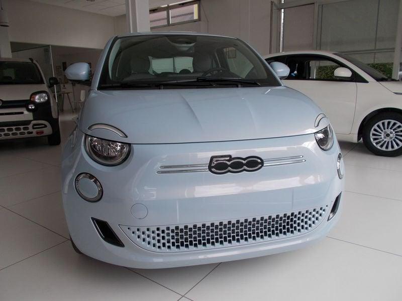 FIAT 500 Berlina 23,65 kWh ICON KM. ZERO MASSARI MARCO 338.7575187