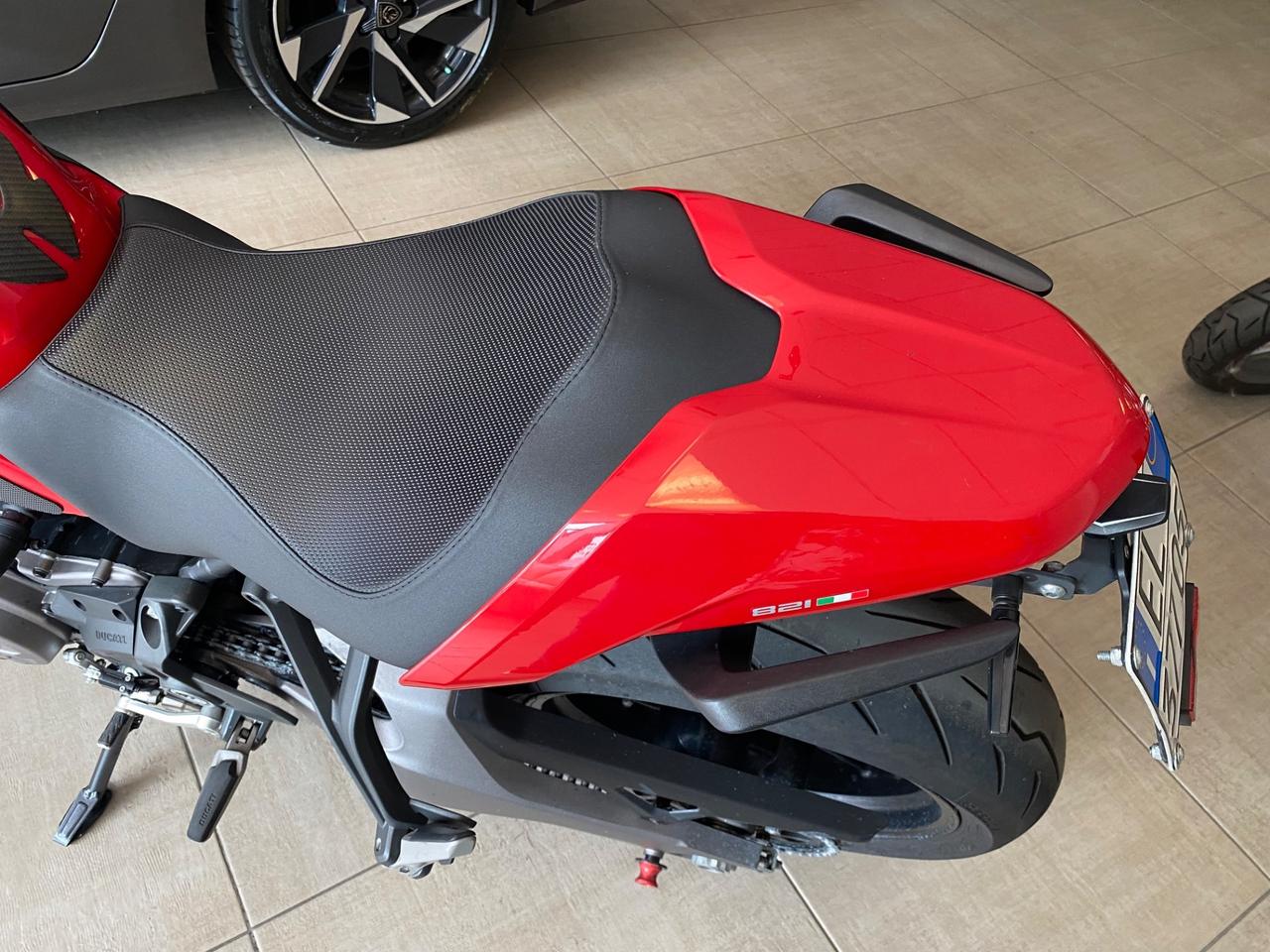 DUCATI MONSTER 821 ABS