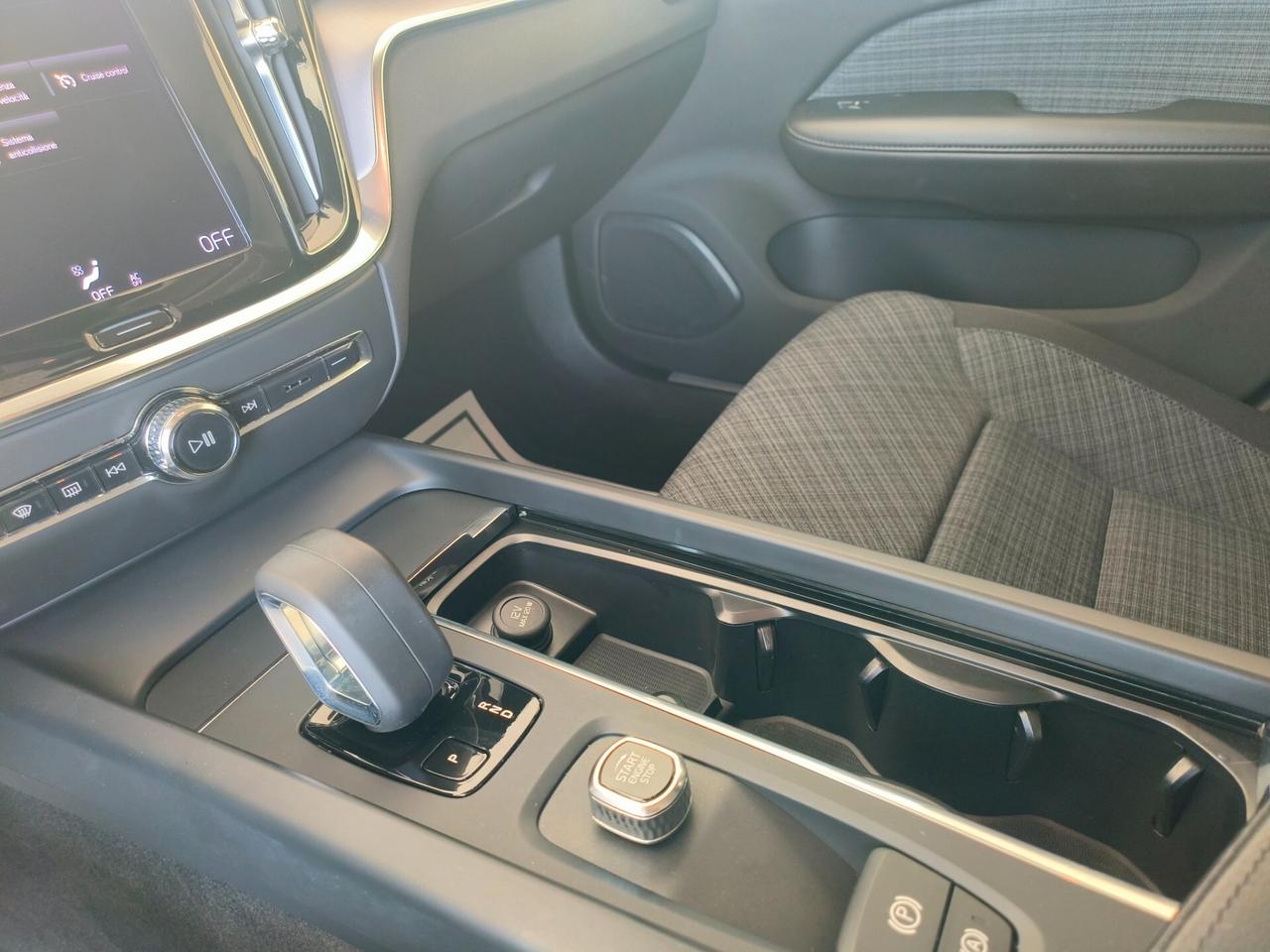 Volvo V60 B4 (d) Geartronic Momentum Business