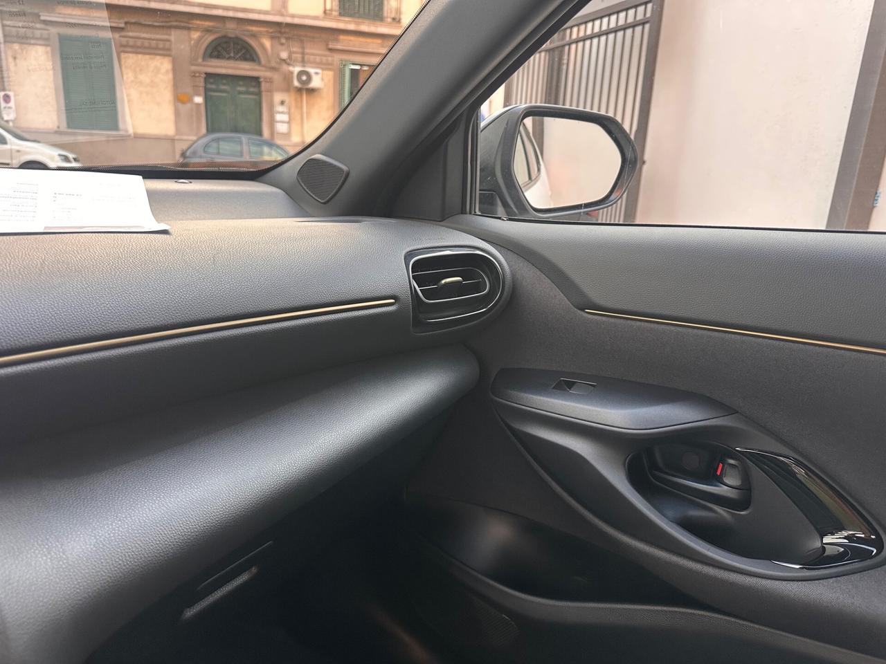 Toyota Yaris Cross 1.5 Hybrid 5p. E-CVT LOUNGE