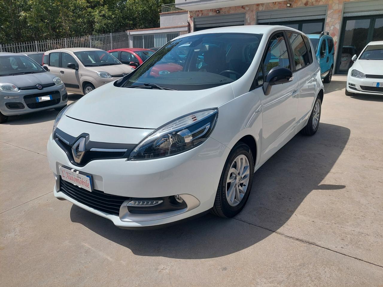 Renault Scenic XMod 1.5 dCi 110 CV Limited