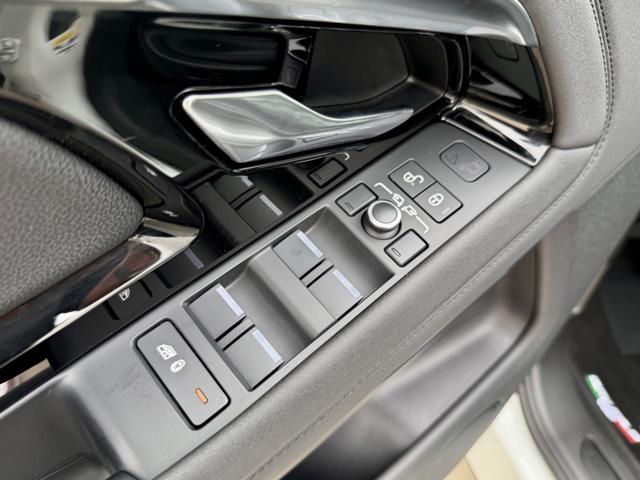 LAND ROVER Range Rover Evoque 2.0D MHEV HYBRID 150 CV AWD+VIRTUAL+PELLE+20''