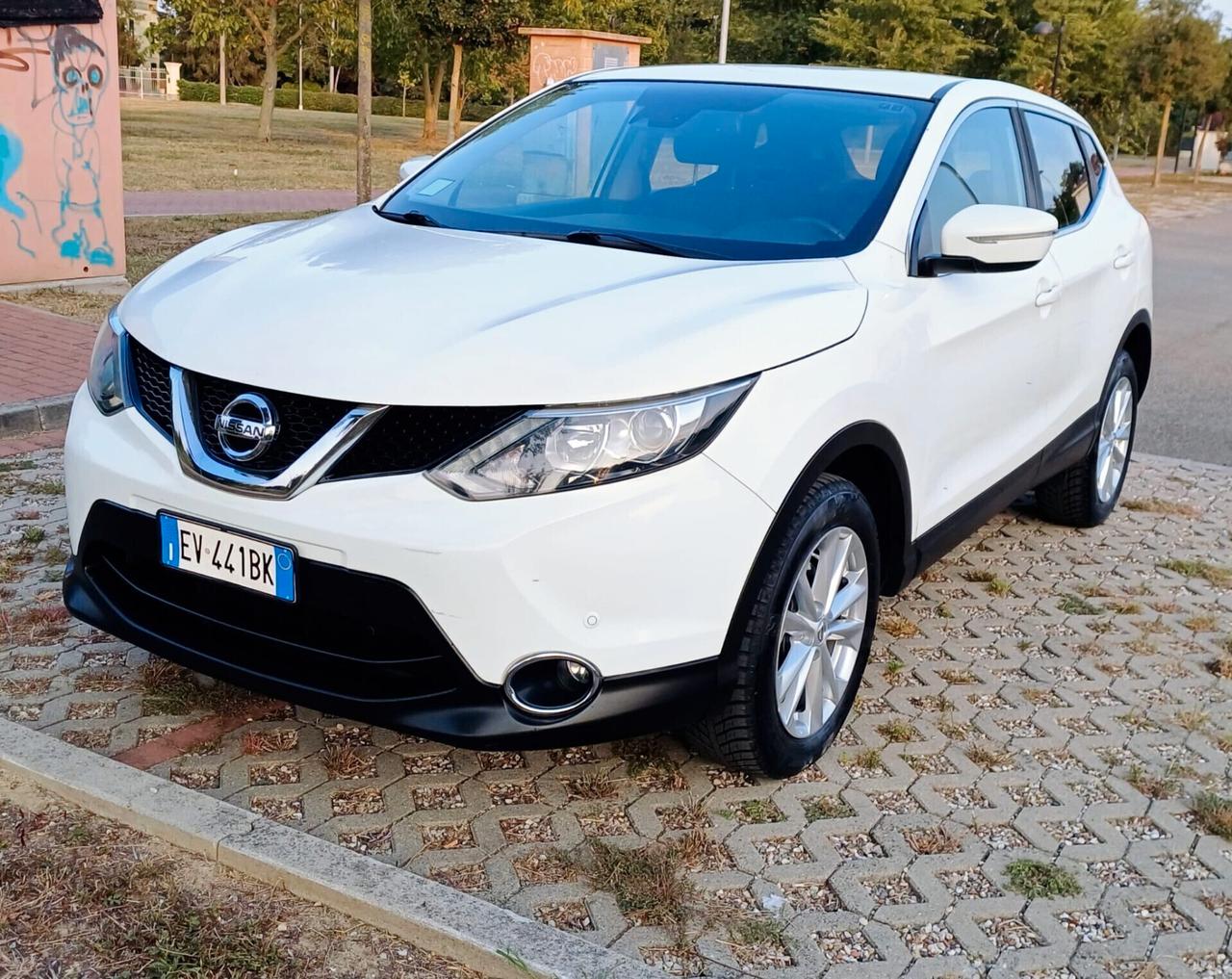 Nissan Qashqai 1.5 dCi Visia ANNO 2014