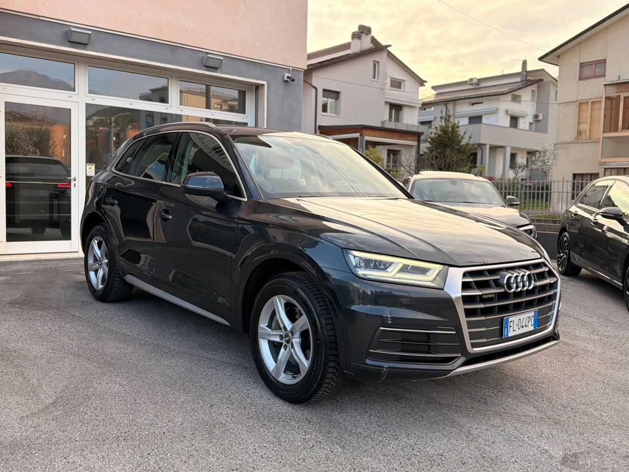 Audi Q5 2.0 TDI 190 CV quattro S tronic Business Sport