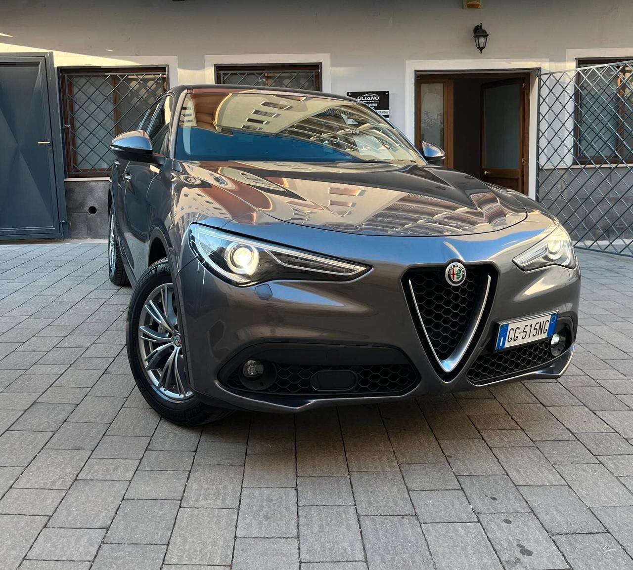Alfa Romeo Stelvio 2.2 Turbodiesel 190 CV AT8 RWD Business