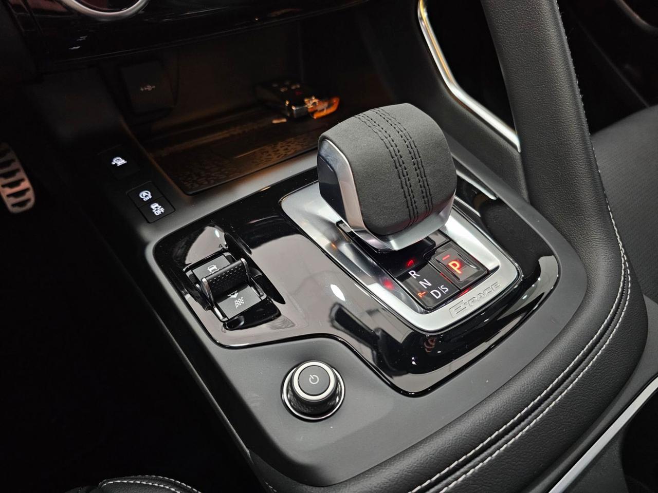 Jaguar E-Pace R-Dynamic SE Navi Camera Tetto C.20" RDynamic