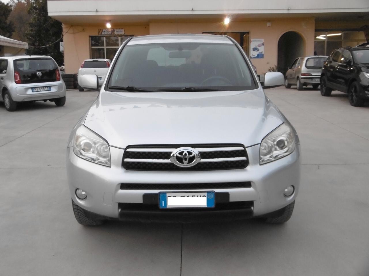 Toyota RAV 4 RAV4 Crossover 2.2 D-4D 136 CV Sol