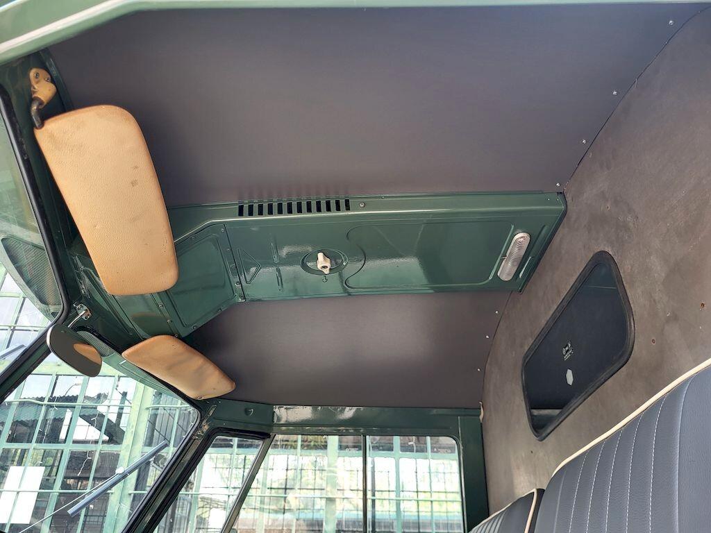 Volkswagen T1 Panel Split Window – 1964