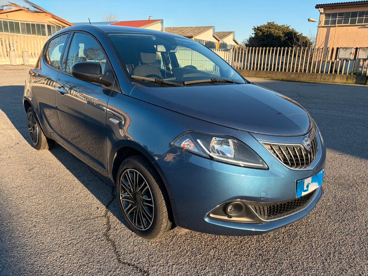 Lancia Ypsilon 1.0 FireFly 5 porte S&S Hybrid Alberta Ferretti