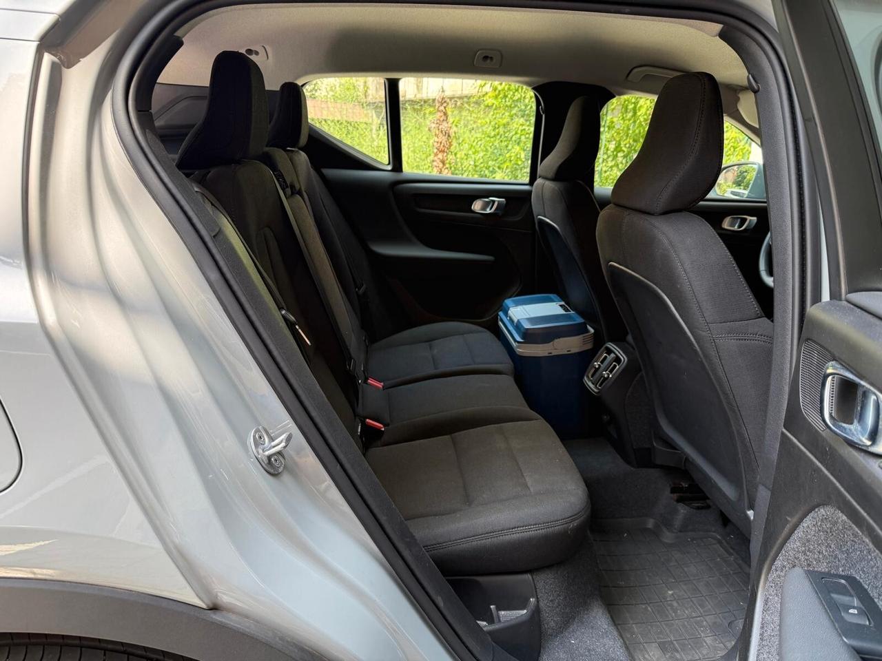 Volvo XC40 B3 automatico Plus Dark