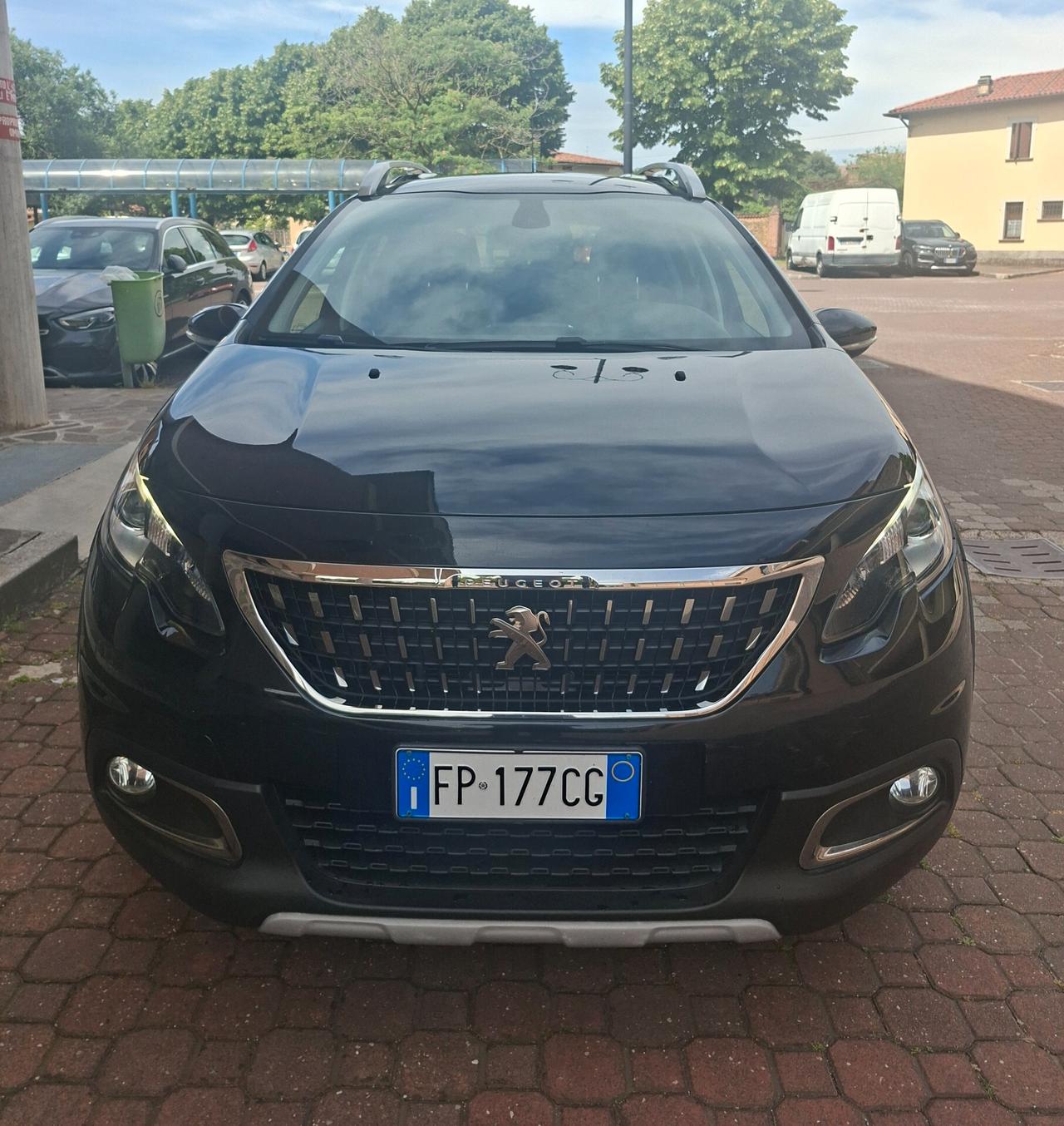 Peugeot 2008 PureTech Turbo 110 S&S Black Matt