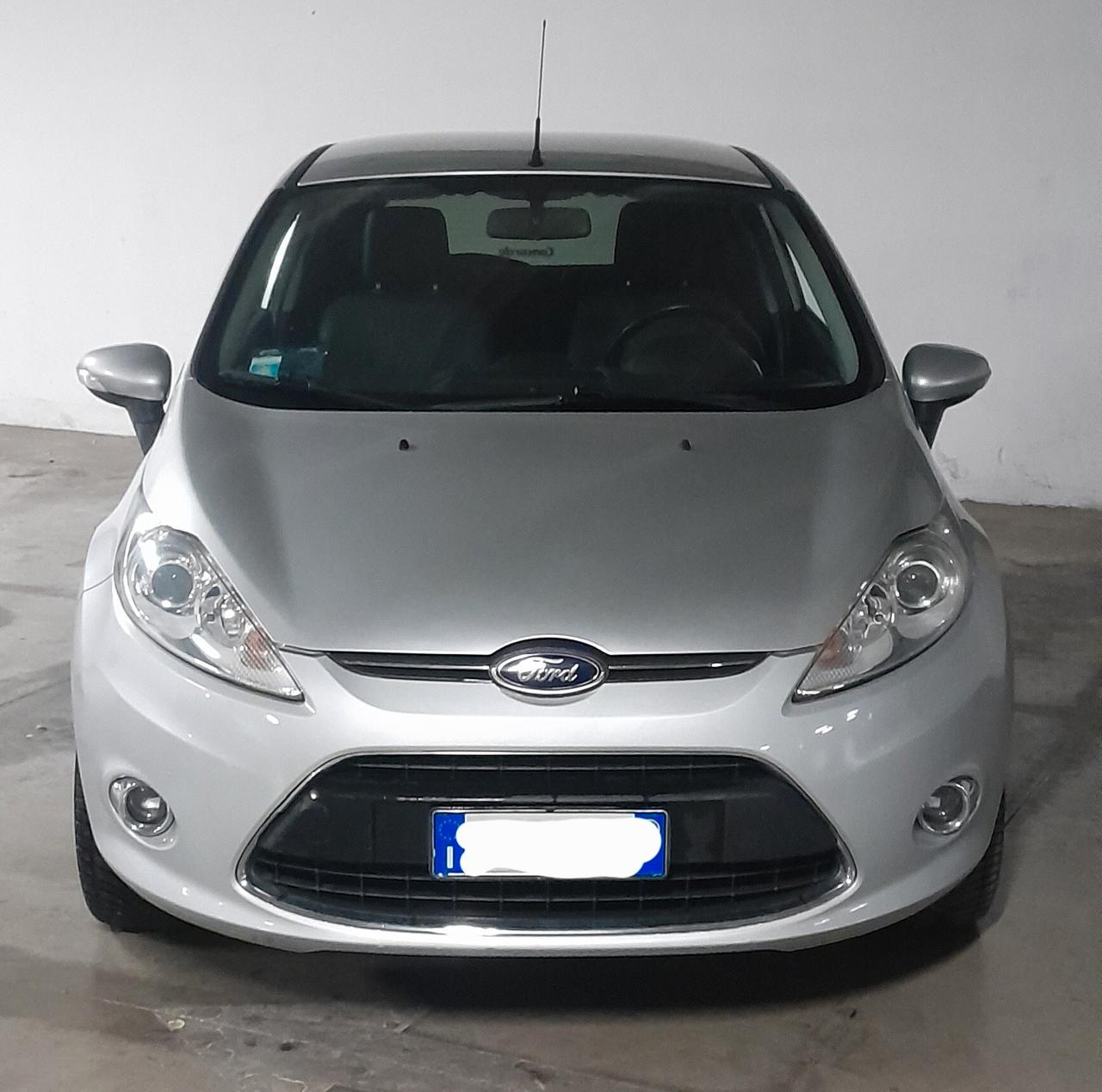 Ford Fiesta 1.4 TDCi 70CV 3 porte Titanium