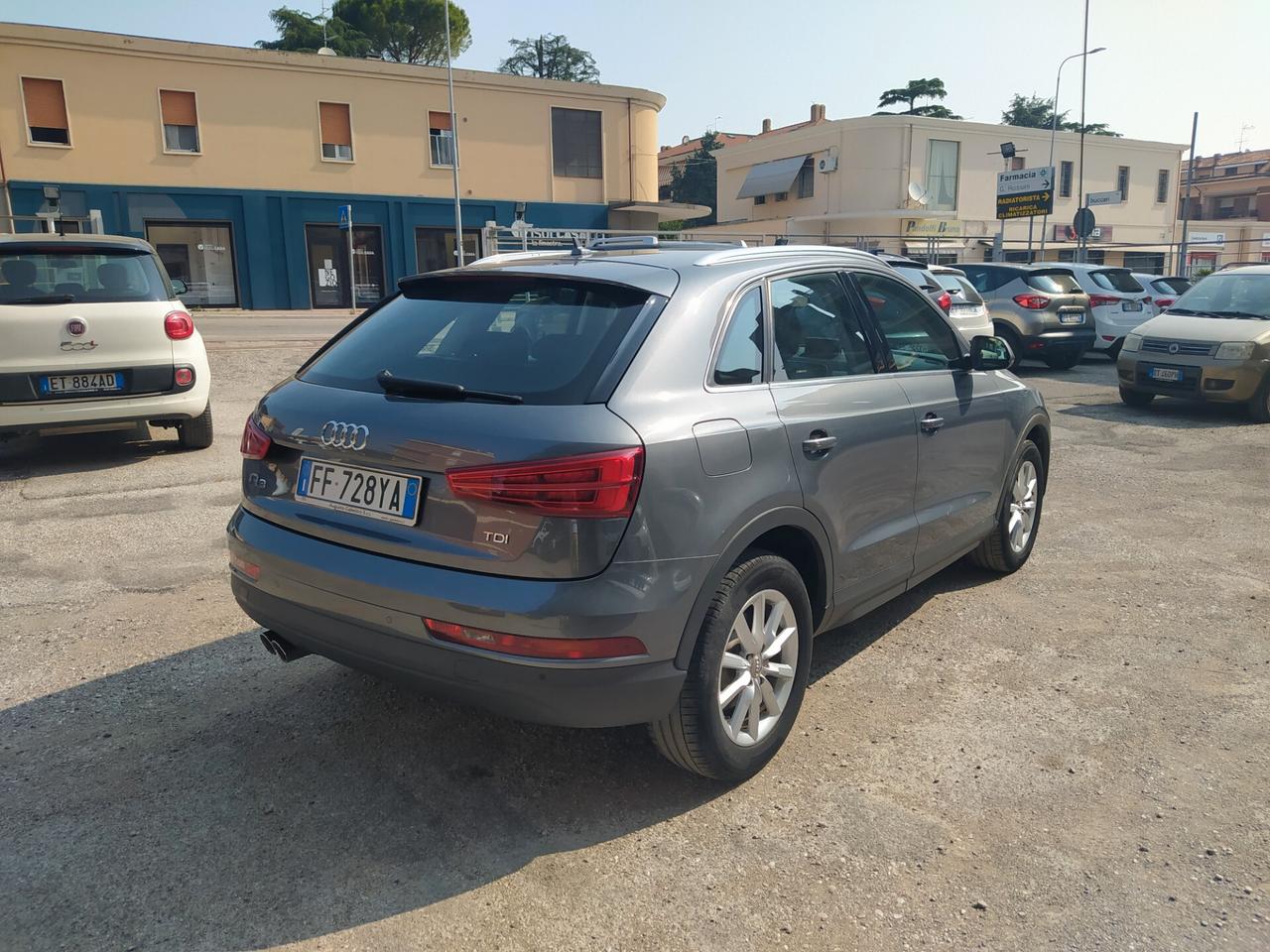 Audi Q3 2.0 TDI 120 CV Business