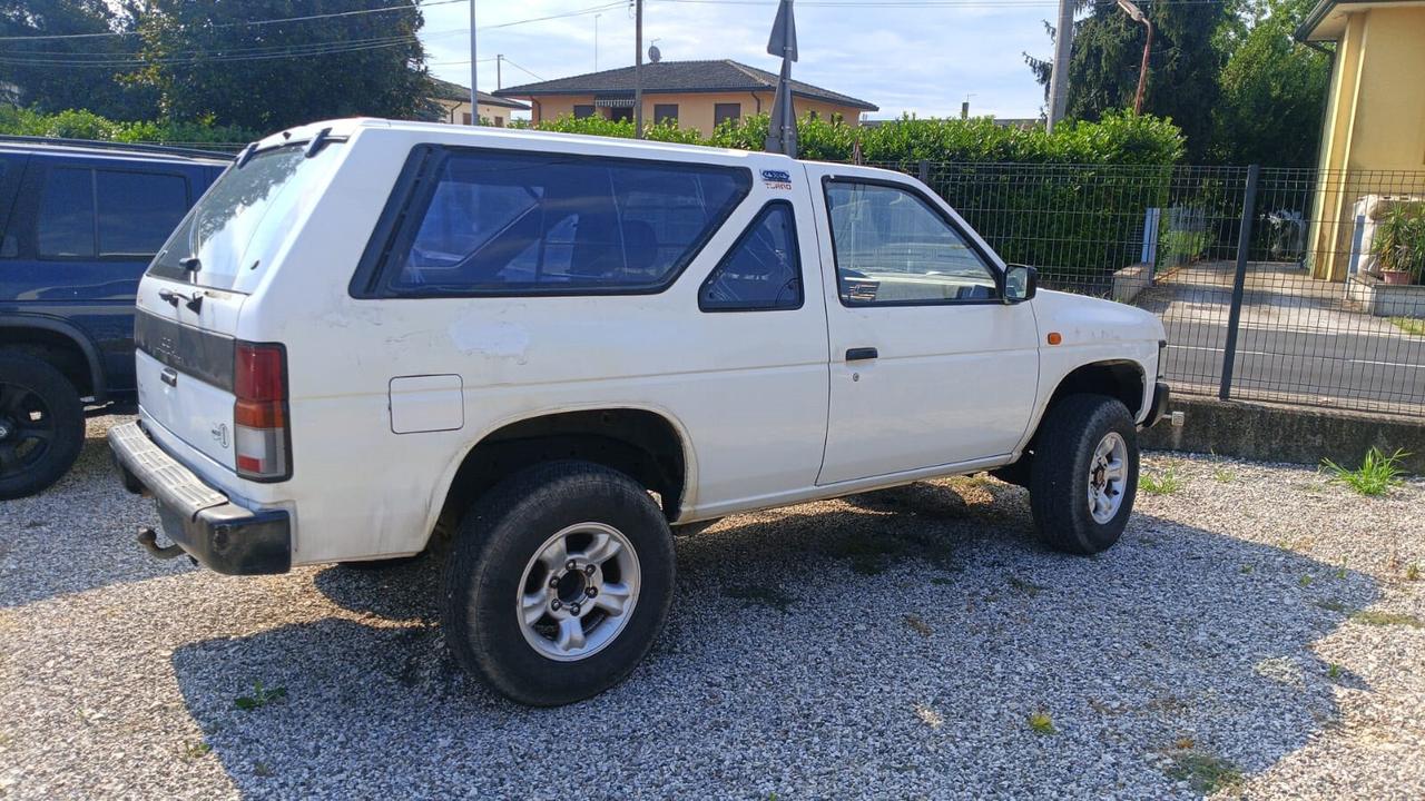 Nissan Terrano 2.7 turbodiesel autocarro 2 posti -1993