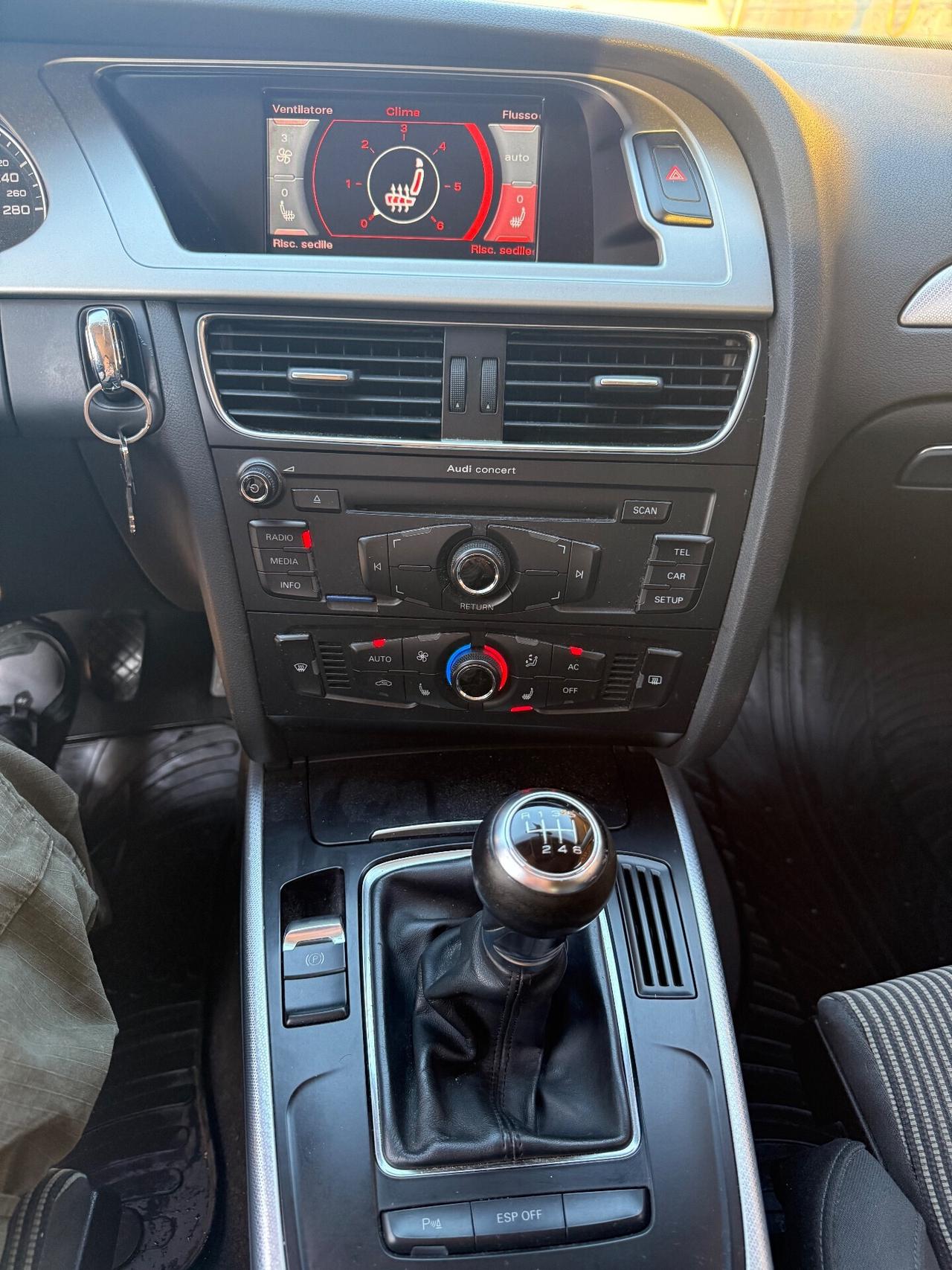 Audi A4 3.0 TDi V6 QUATTRO cambio manuale 4x4
