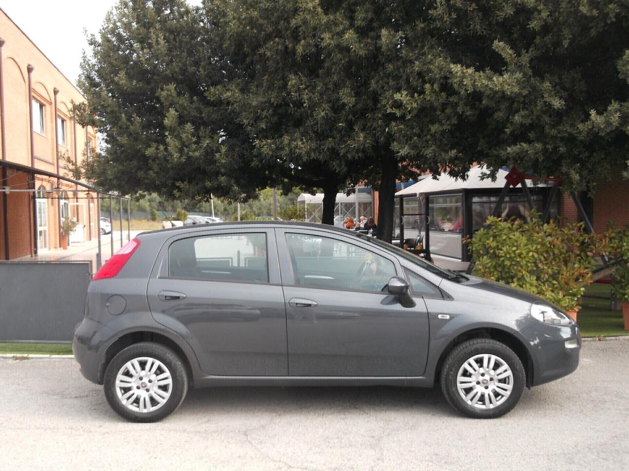 Nuova Punto Evo 1.4 Metano Neopatentati 2017