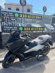 Yamaha TMAX 560 BLACK MAXT 25 Th Anniversary 0 SINISTRI PERMUTE SH350 SPORT