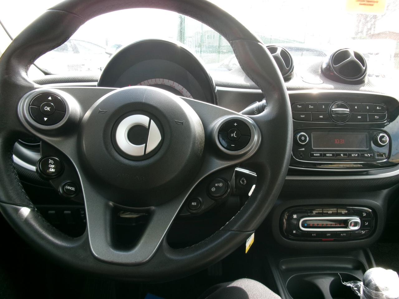 Smart ForFour II 1.0 BENZINA 71cv E6 PRIME MANUALE 104KM