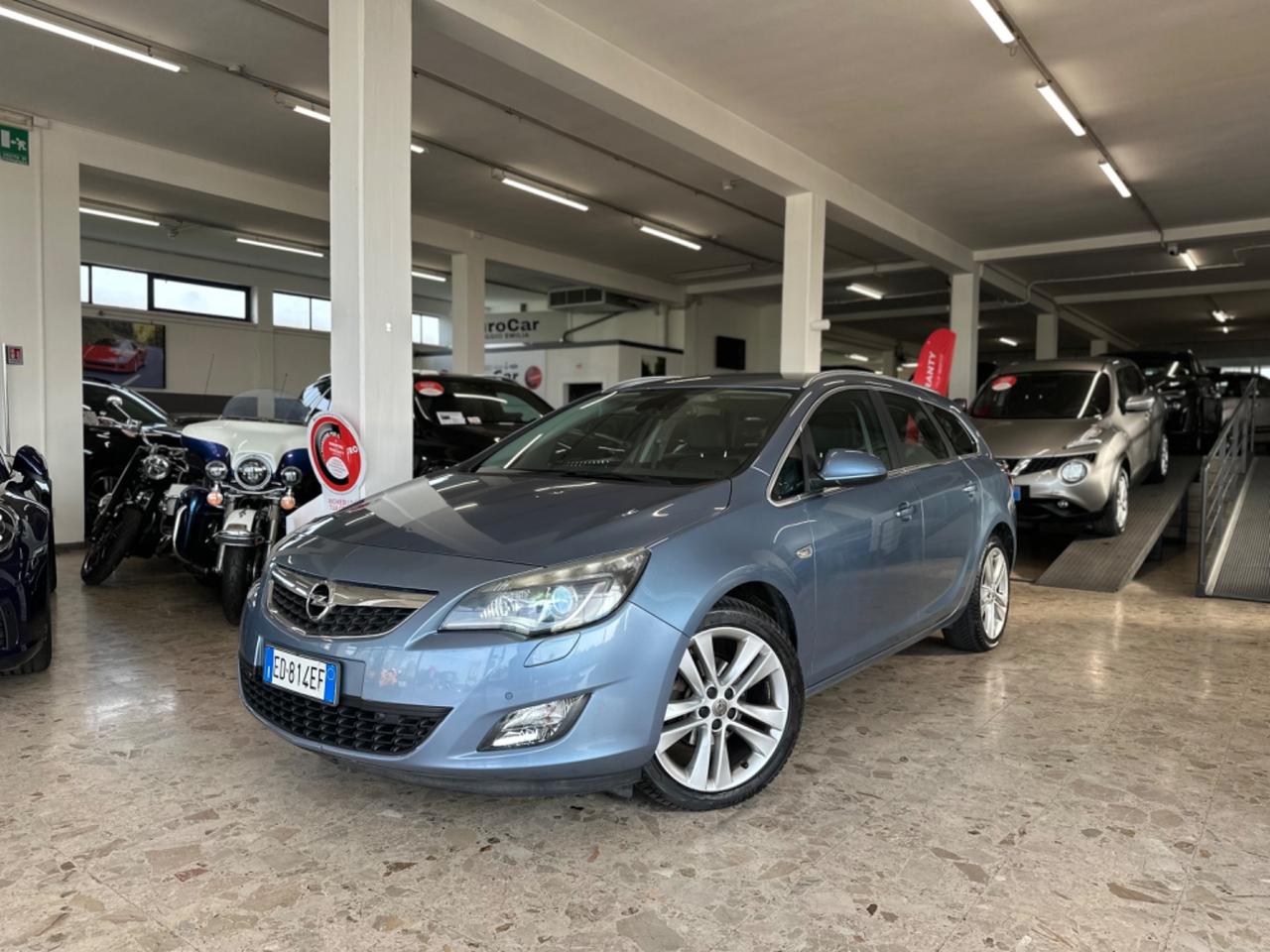 Opel Astra 1.4 Turbo 140CV SW Cosmo 11/2010