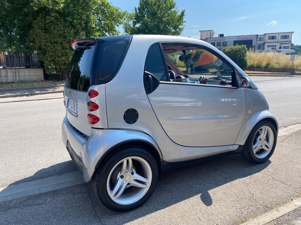 Smart ForTwo 700 coupé pure (45 kW)