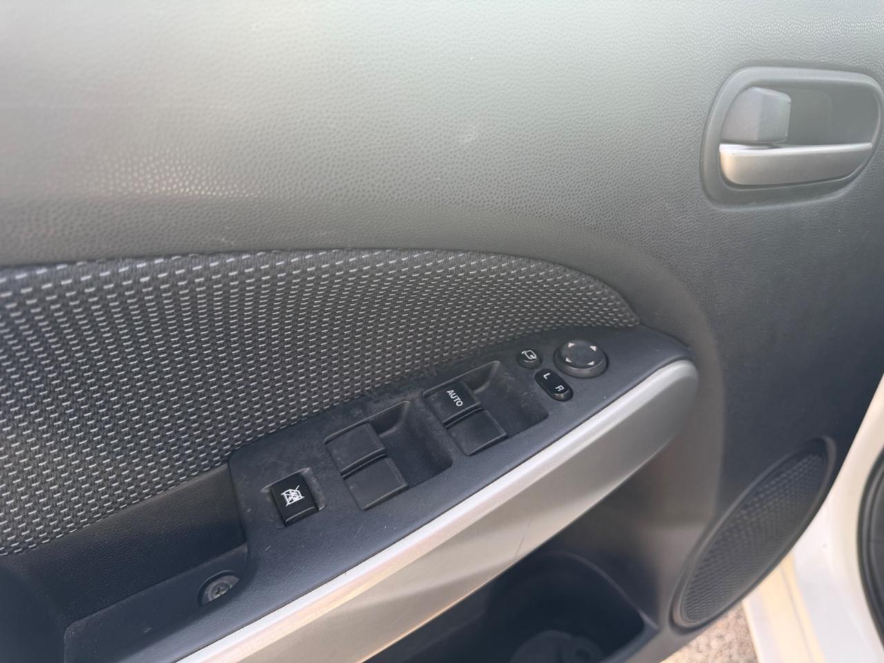 Mazda 2 Mazda2 1.3 16V 75CV 5p. 90th Anniversary