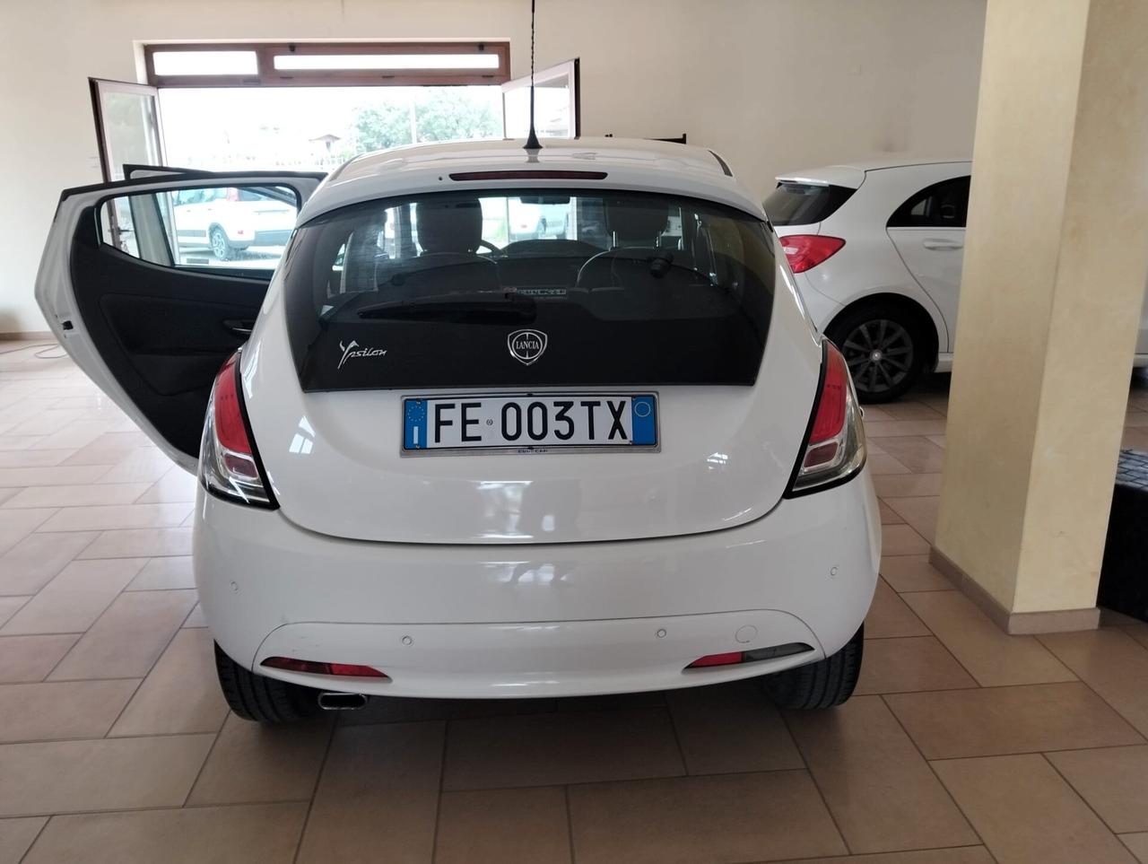Lancia Ypsilon 1.2 69 CV 5 porte GPL Ecochic Gold
