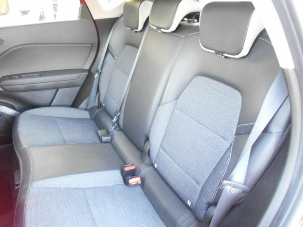 Renault Captur 1.6 Hybrid Intens E-Tech Auto