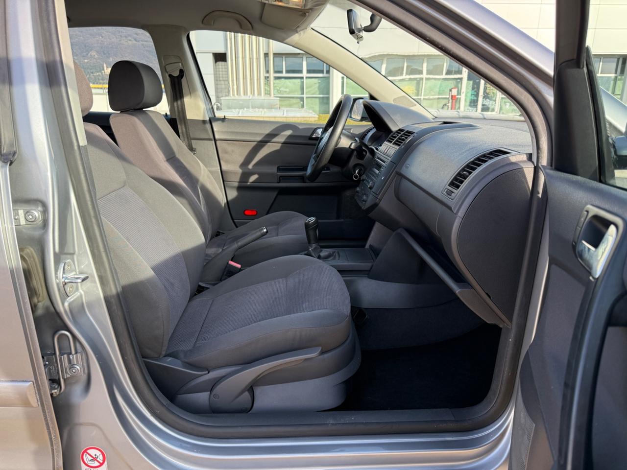 Volkswagen Polo 1.4/69CV TDI 5p. Sportline NEOPATENTI