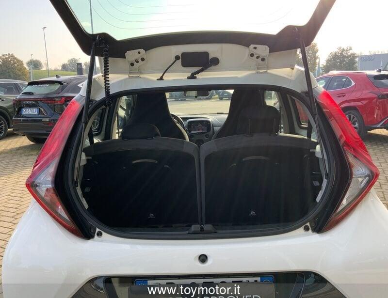 Toyota Aygo 2ª serie Connect 1.0 VVT-i 72 CV 5 porte x-play