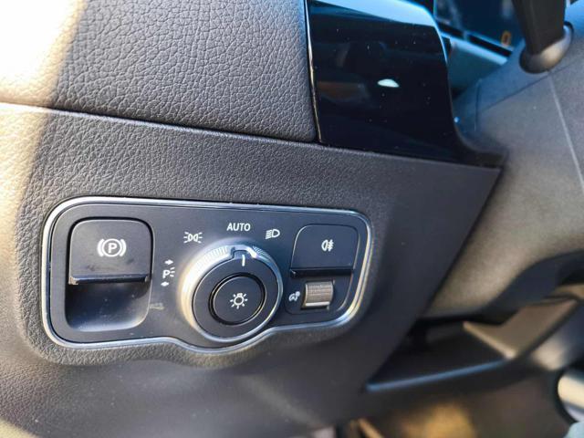 MERCEDES-BENZ GLA 180 Automatic Sport Plus