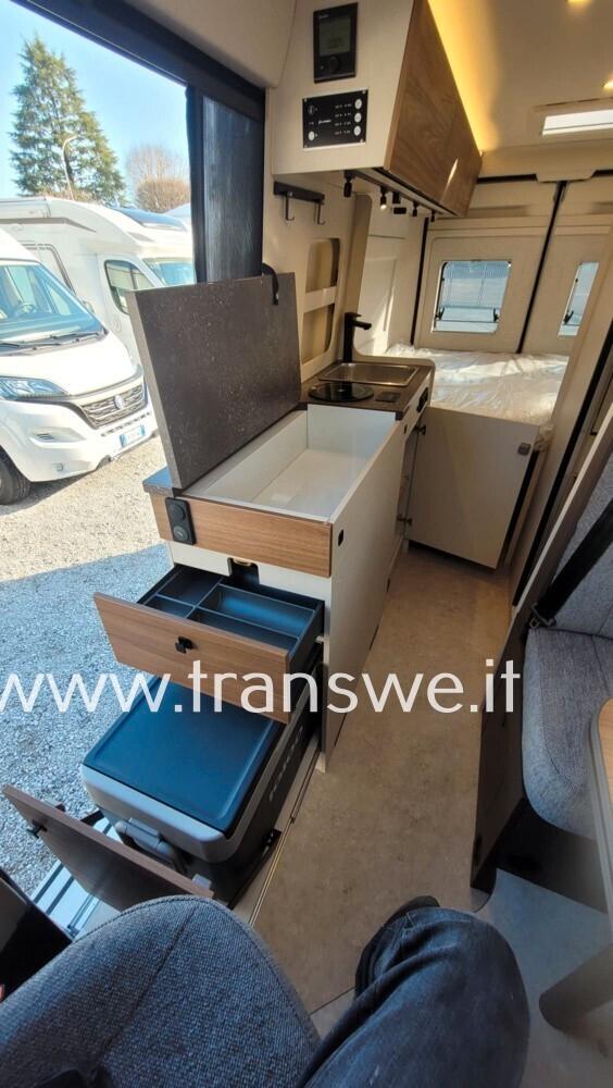 Bürstner Papilon PC 6.0 van con letto matrimoniale posteriore