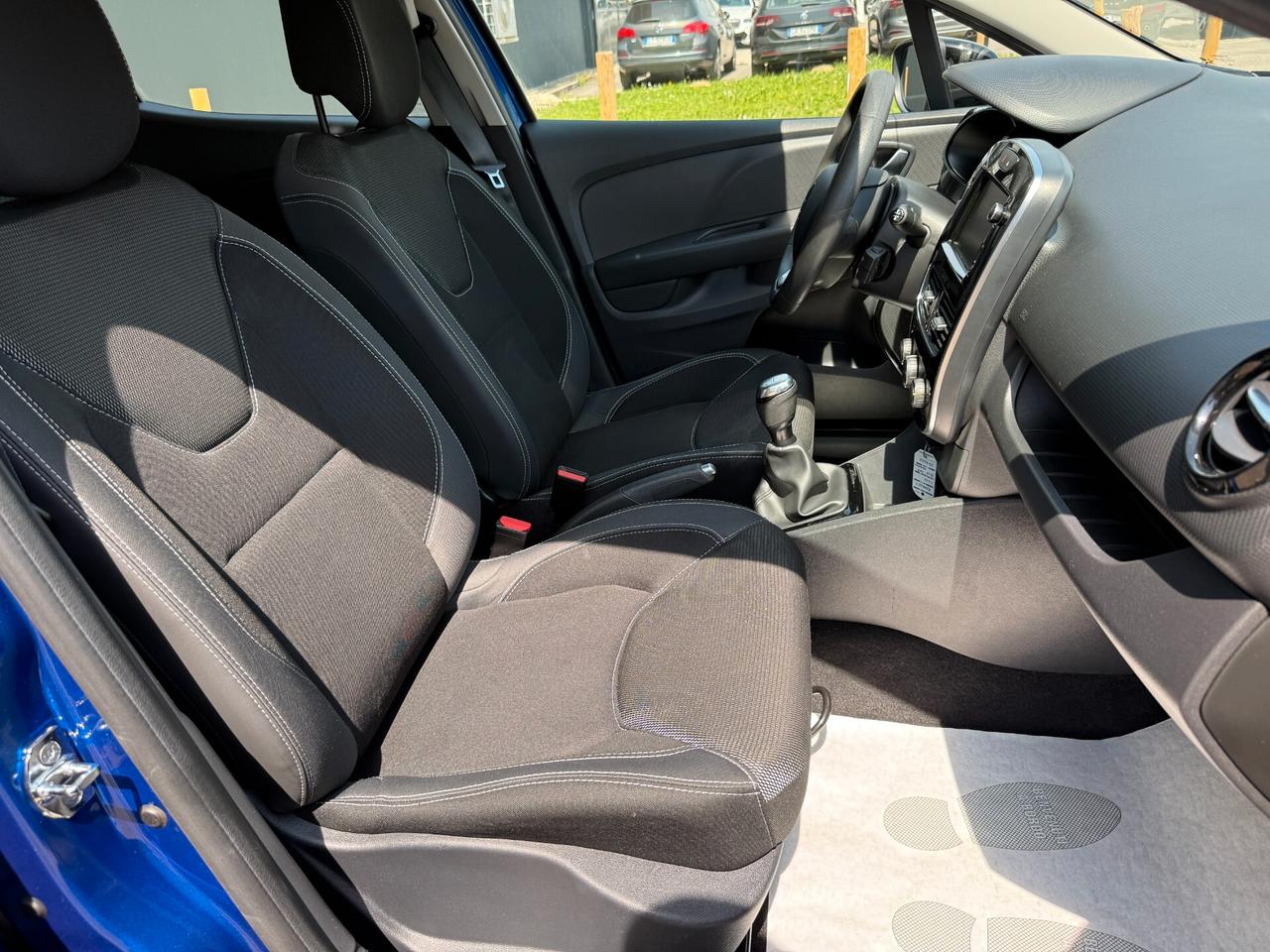 Renault Clio dCi 8V 75 CV 5 porte Moschino Intens