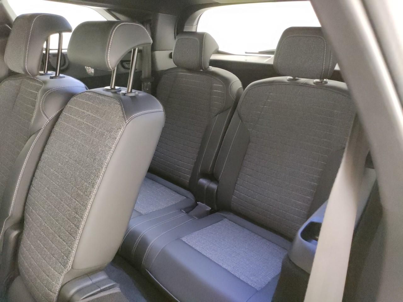 PEUGEOT 5008 1.2 hybrid Allure 145cv 7p.ti e-dcs6