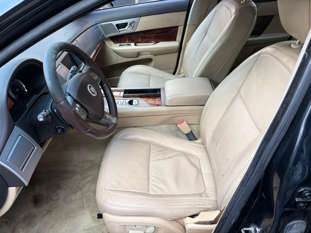 Jaguar XF 3.0 V6 Luxury*FULL OPTIONAL